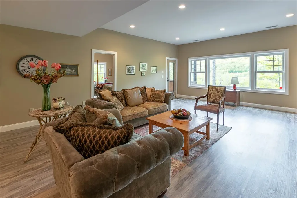3 Buck Road Lincoln NH 03251