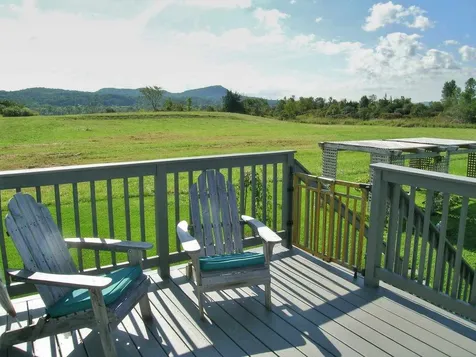 142 Commodore Drive Vergennes VT 05491
