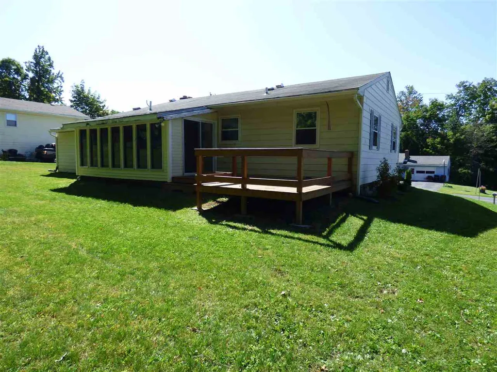 21 East Street Bennington VT 05201