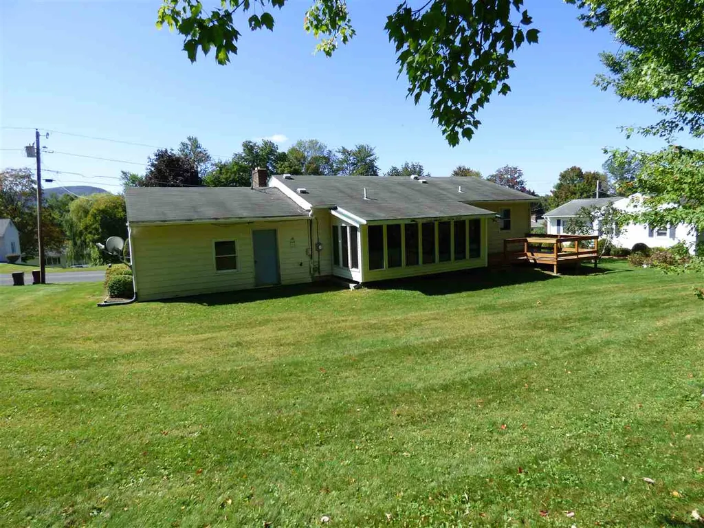 21 East Street Bennington VT 05201