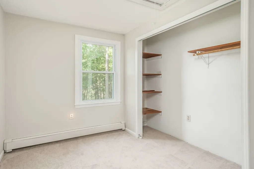 8 Sunnyside Drive Durham NH 03824