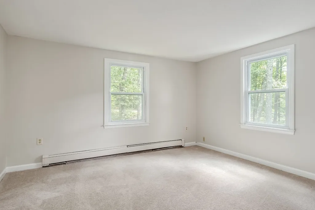 8 Sunnyside Drive Durham NH 03824