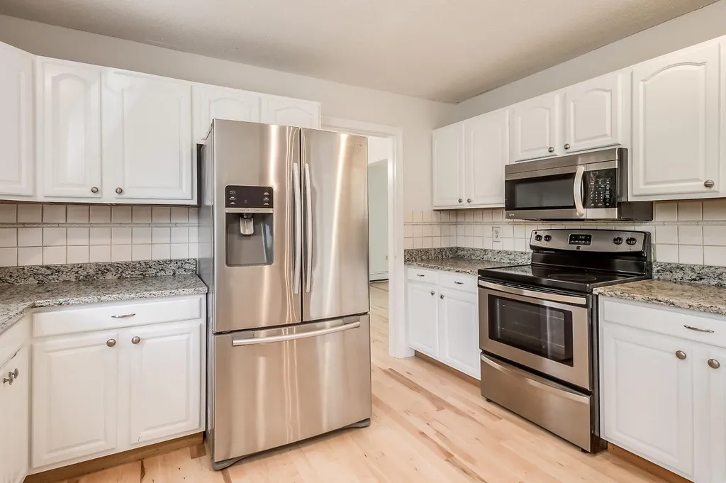 8 Sunnyside Drive Durham NH 03824