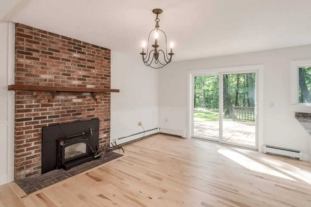 8 Sunnyside Drive Durham NH 03824