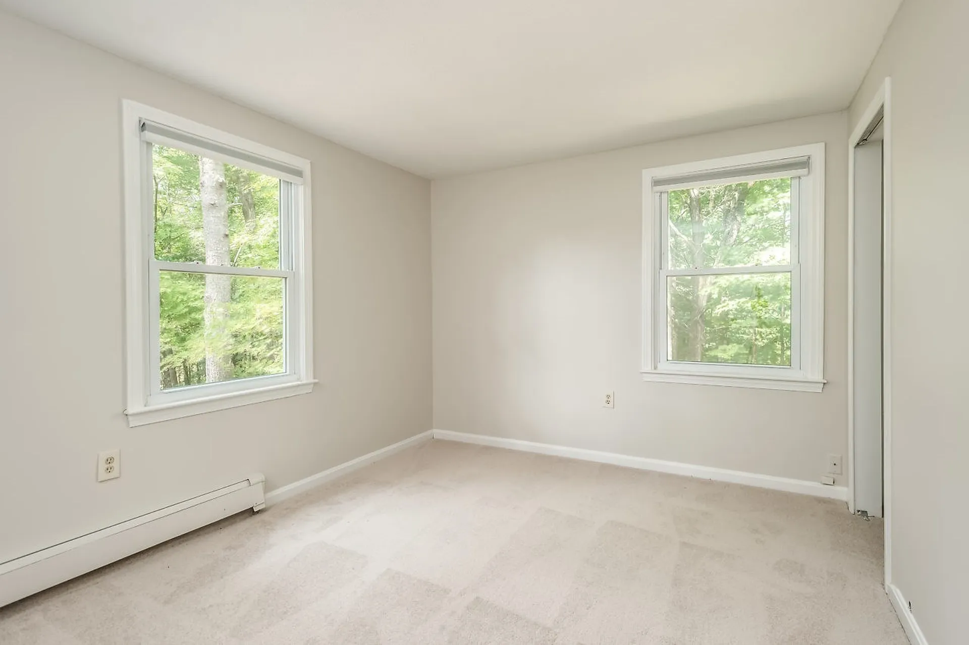 8 Sunnyside Drive Durham NH 03824