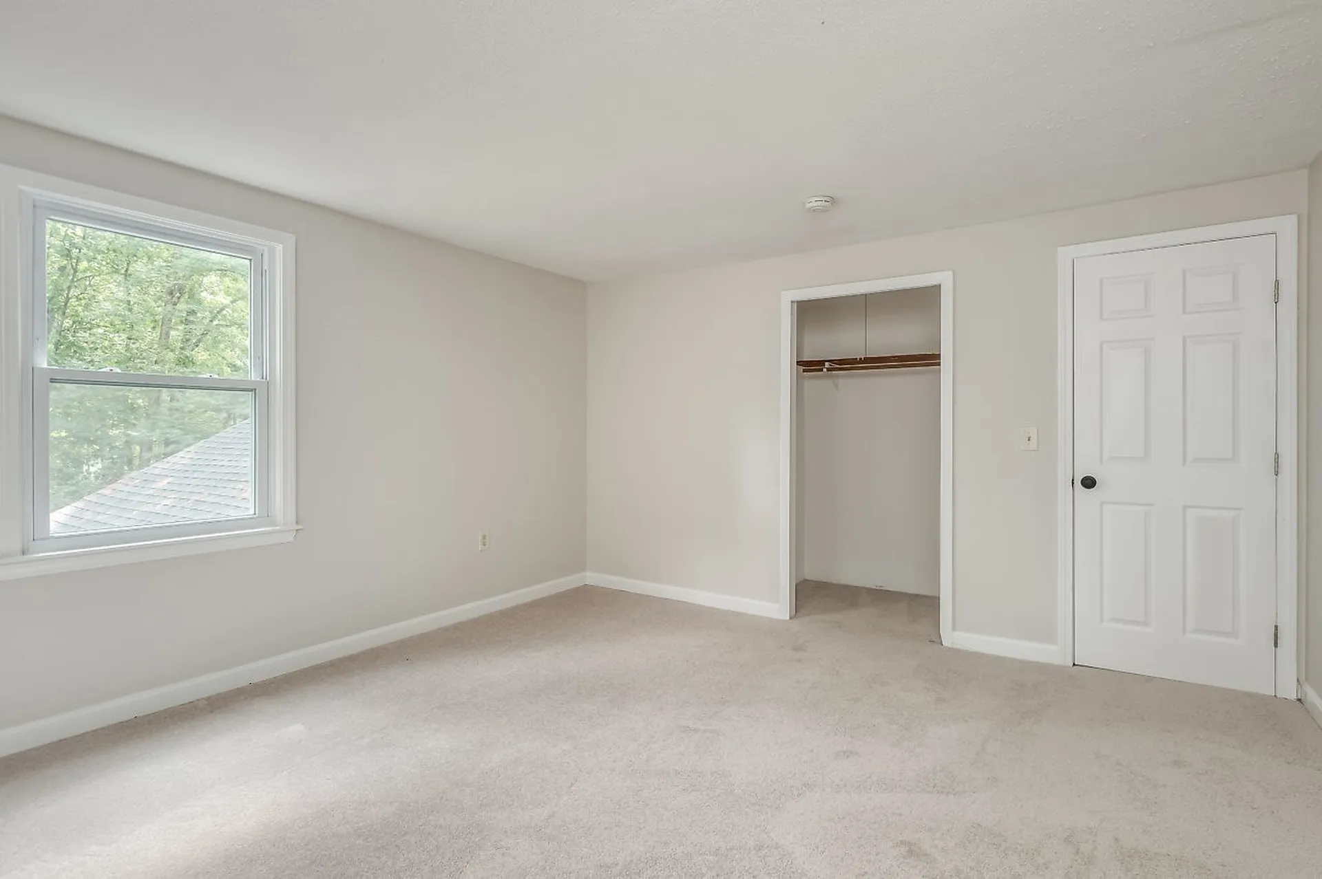 8 Sunnyside Drive Durham NH 03824