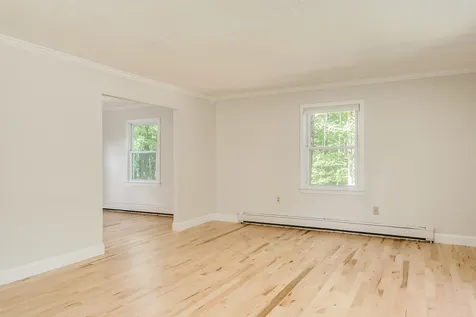 8 Sunnyside Drive Durham NH 03824