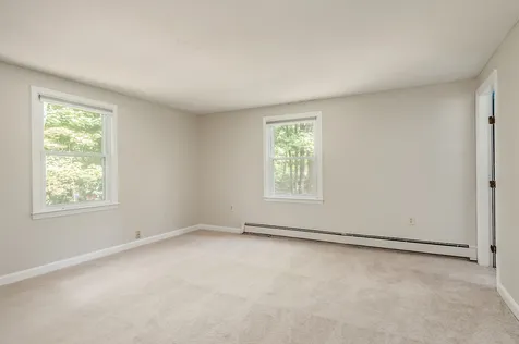 8 Sunnyside Drive Durham NH 03824