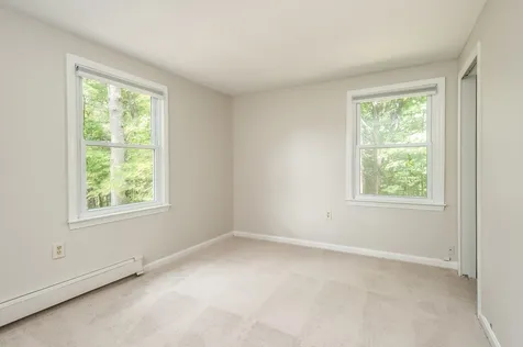 8 Sunnyside Drive Durham NH 03824