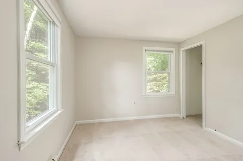 8 Sunnyside Drive Durham NH 03824