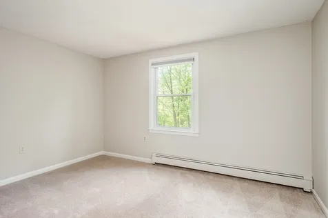 8 Sunnyside Drive Durham NH 03824