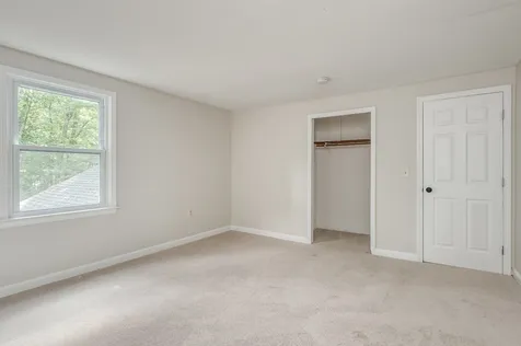 8 Sunnyside Drive Durham NH 03824