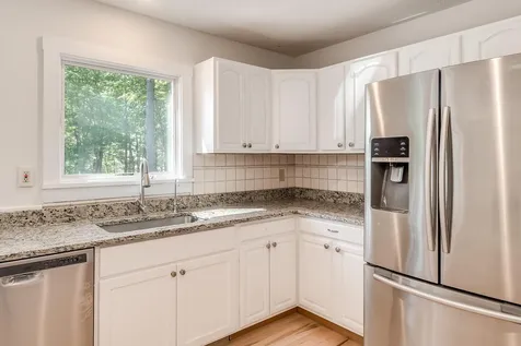 8 Sunnyside Drive Durham NH 03824