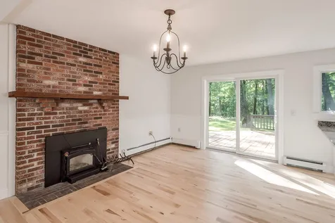 8 Sunnyside Drive Durham NH 03824