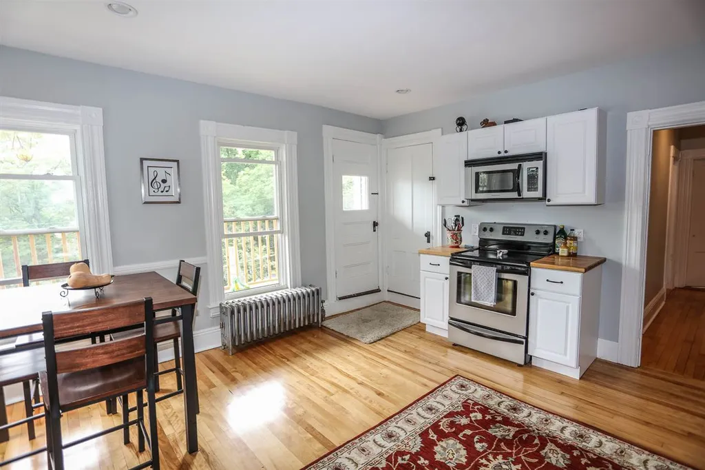 239 Sagamore Street Manchester NH 03104