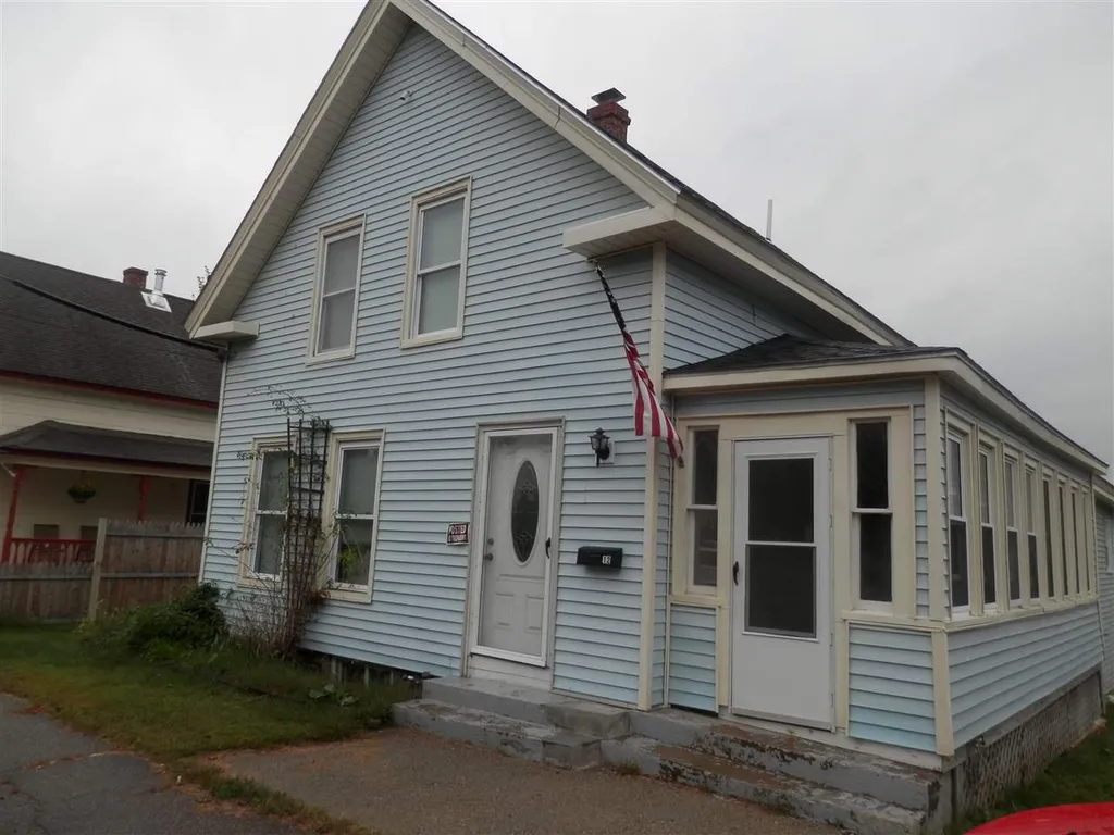 12 Charles Street Laconia NH 03246