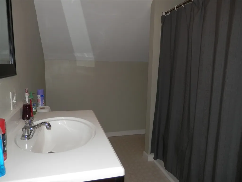 12 Charles Street Laconia NH 03246