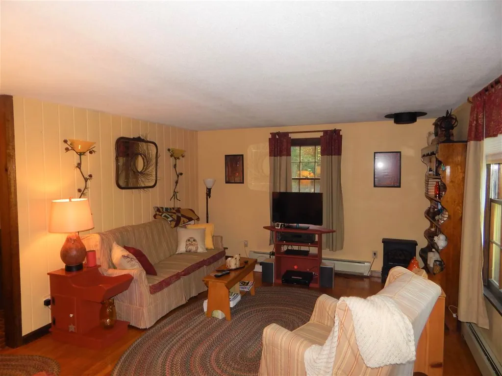 761 Back Mountain Road Windsor VT 05089