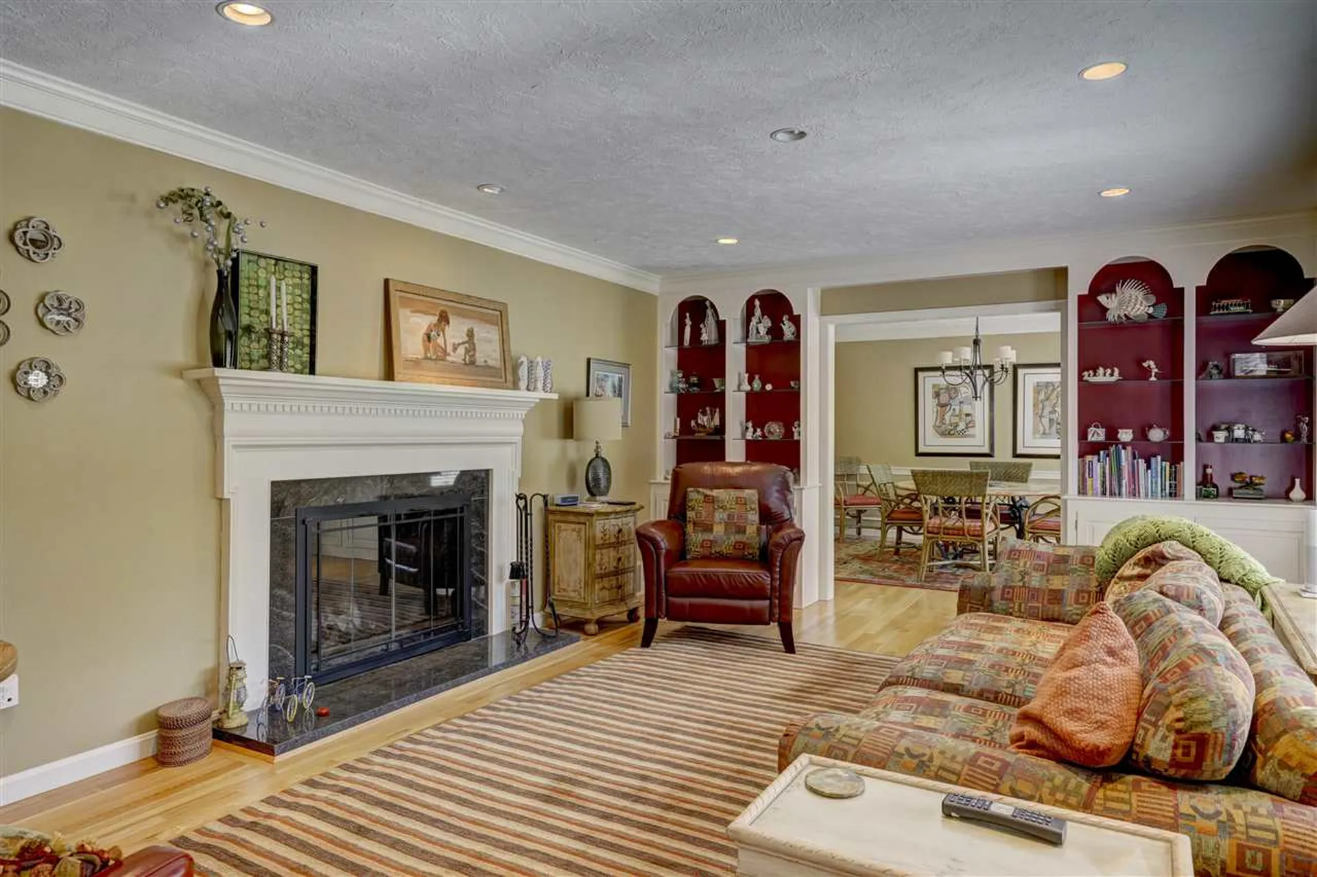 14 Pilgrim Drive Bedford NH 03110