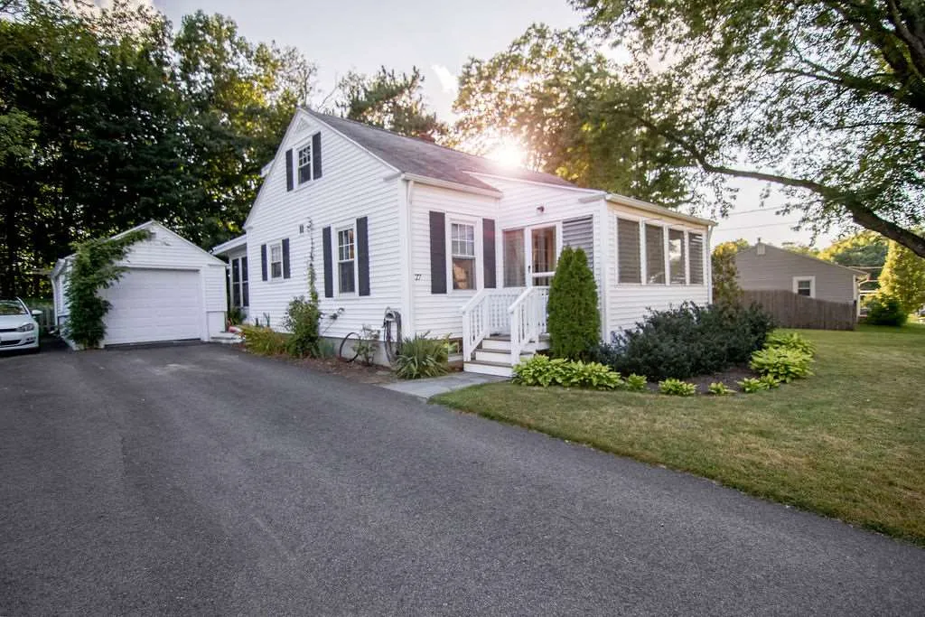 27 Atlantic Avenue Dover NH 03820