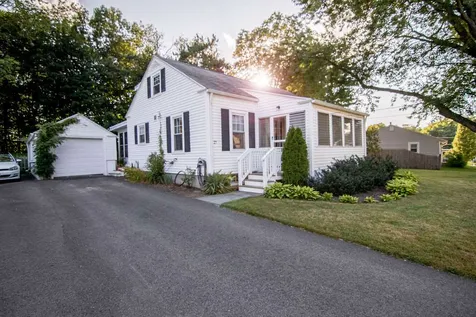 27 Atlantic Avenue Dover NH 03820