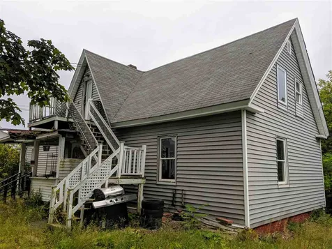 24 Meadow Street Claremont NH 03743