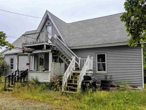 24 Meadow Street Claremont NH 03743