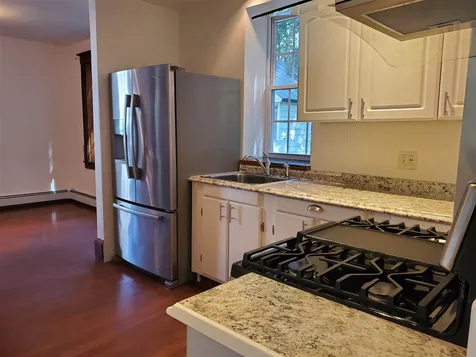 33 Beechmont Street Claremont NH 03743