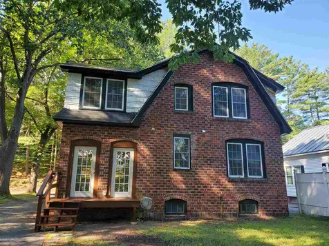 33 Beechmont Street Claremont NH 03743