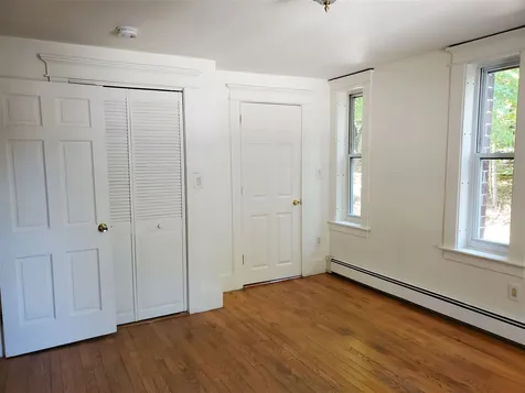 33 Beechmont Street Claremont NH 03743