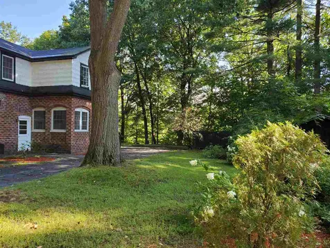 33 Beechmont Street Claremont NH 03743