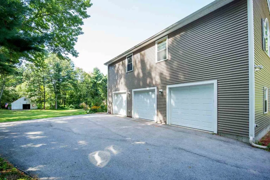 24 Morrison Road Windham NH 03087