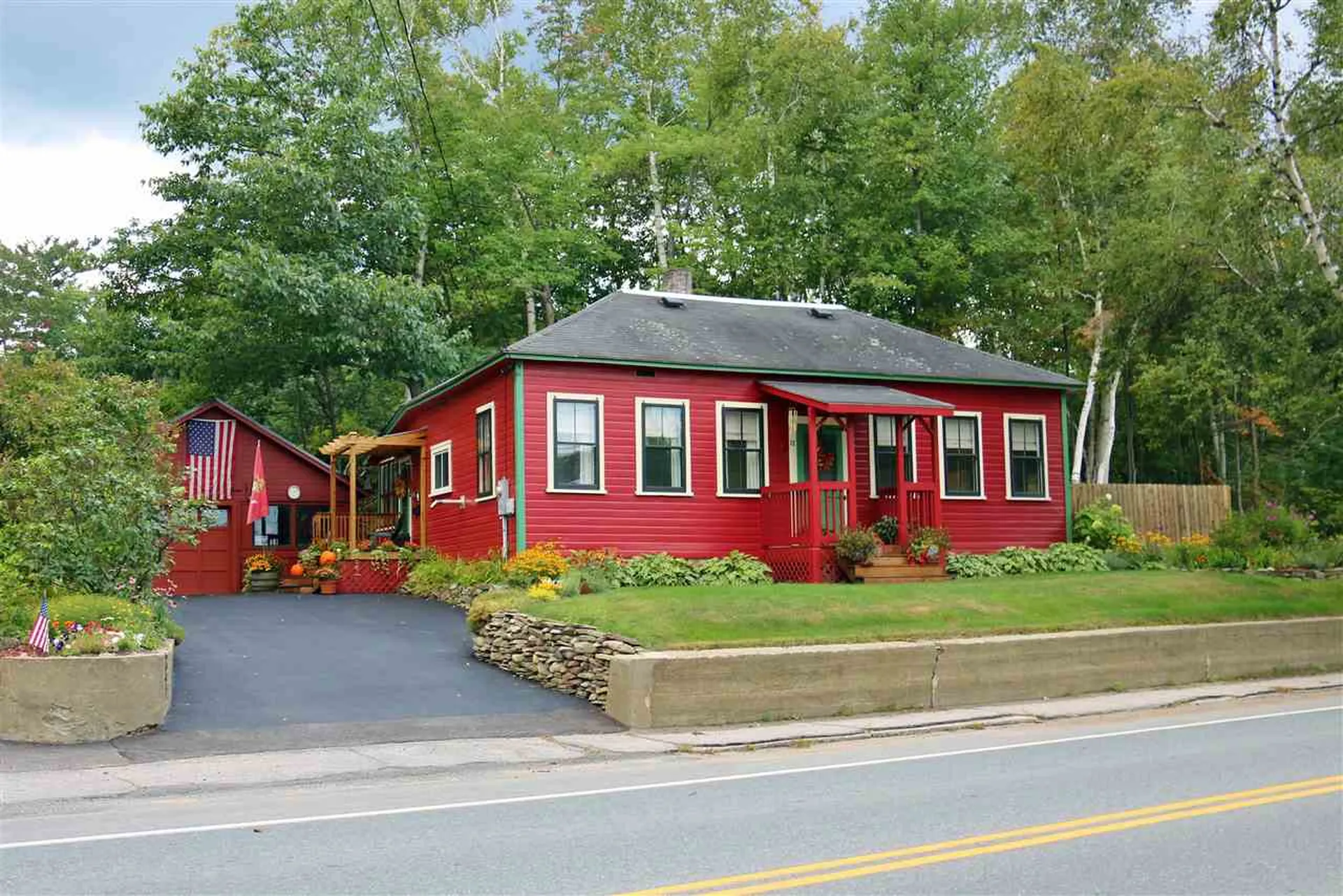17 Lancaster Road Gorham NH 03581