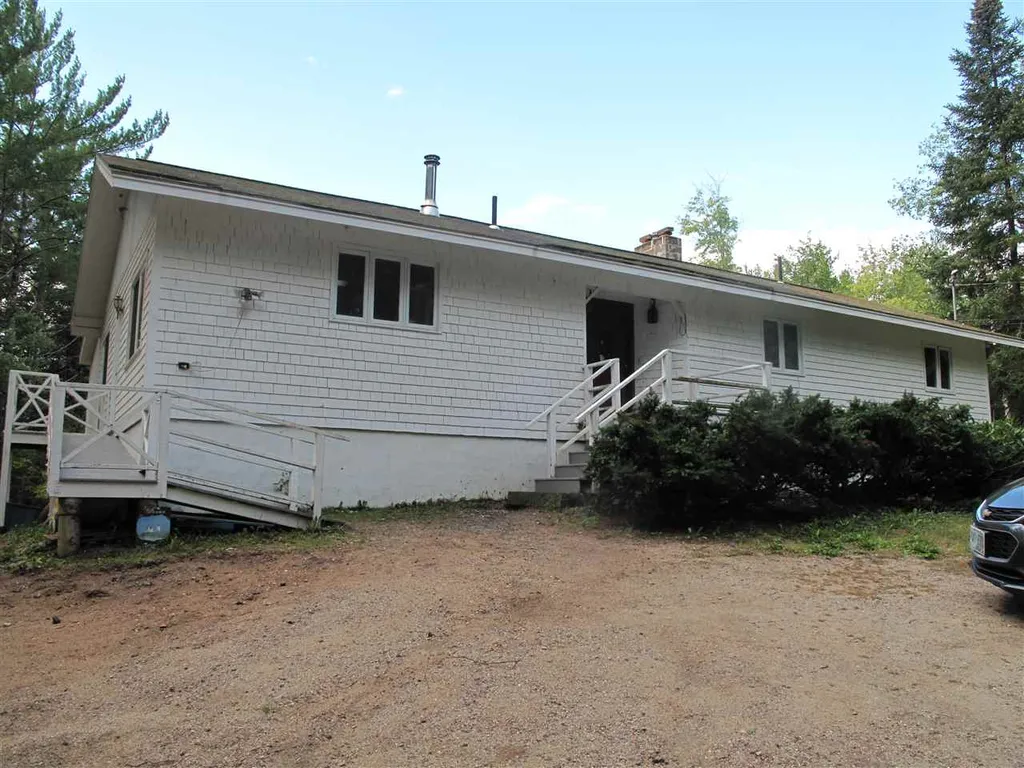 498 Depot Road Tamworth NH 03886