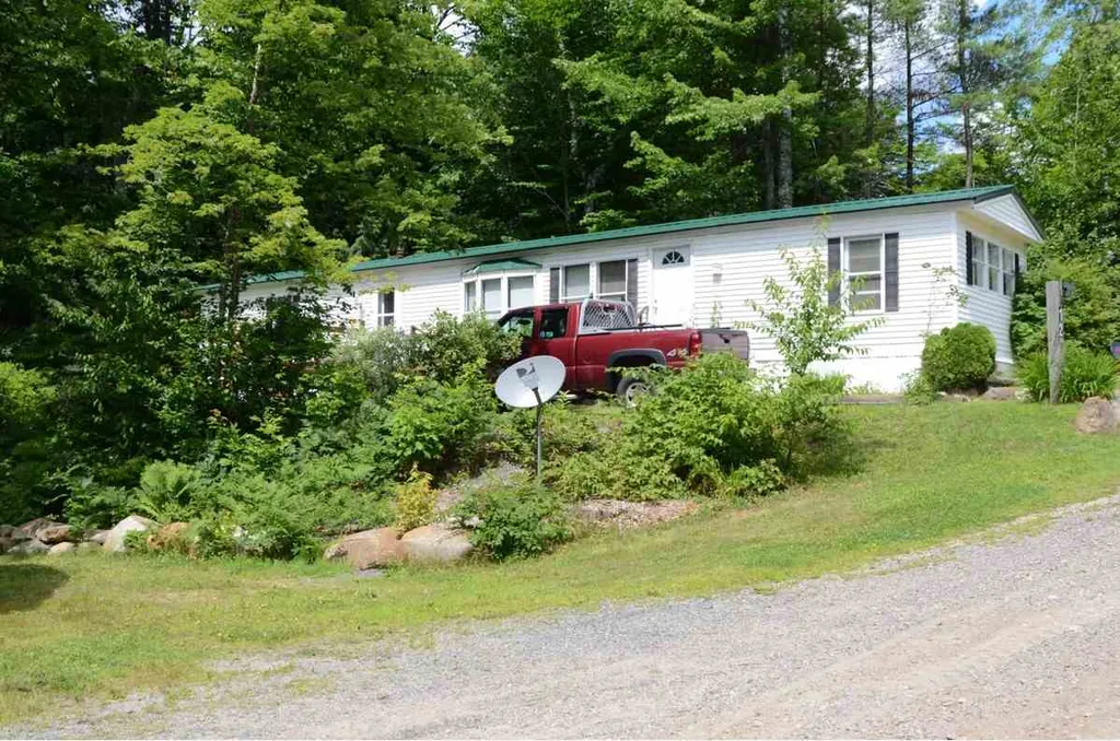 11 Woodland Drive Sullivan NH 03445