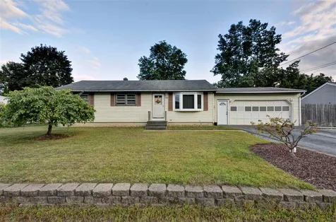 28 Sioux Avenue Nashua NH 03063