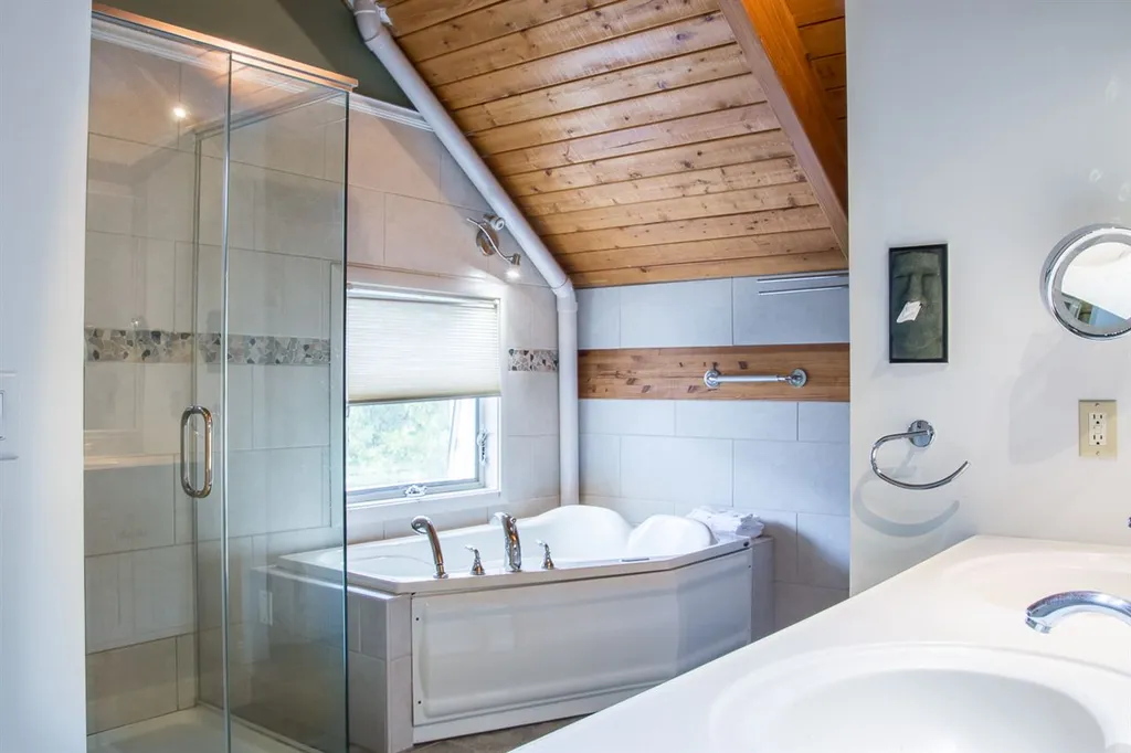 102 Upper Phase Road Warren VT 05674