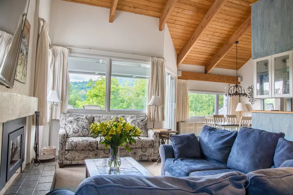 102 Upper Phase Road Warren VT 05674