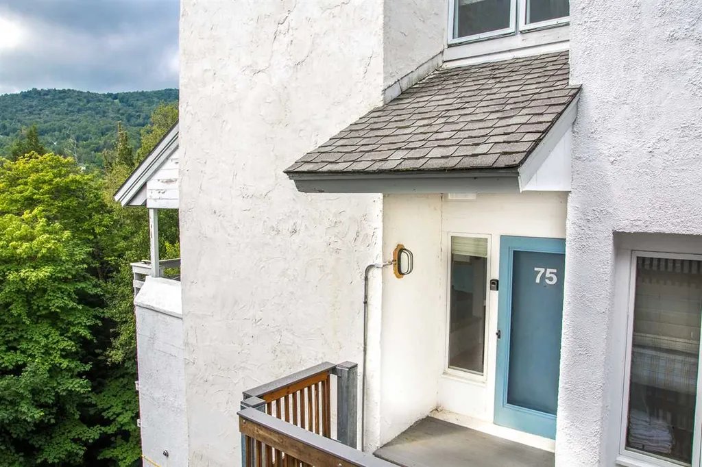 102 Upper Phase Road Warren VT 05674