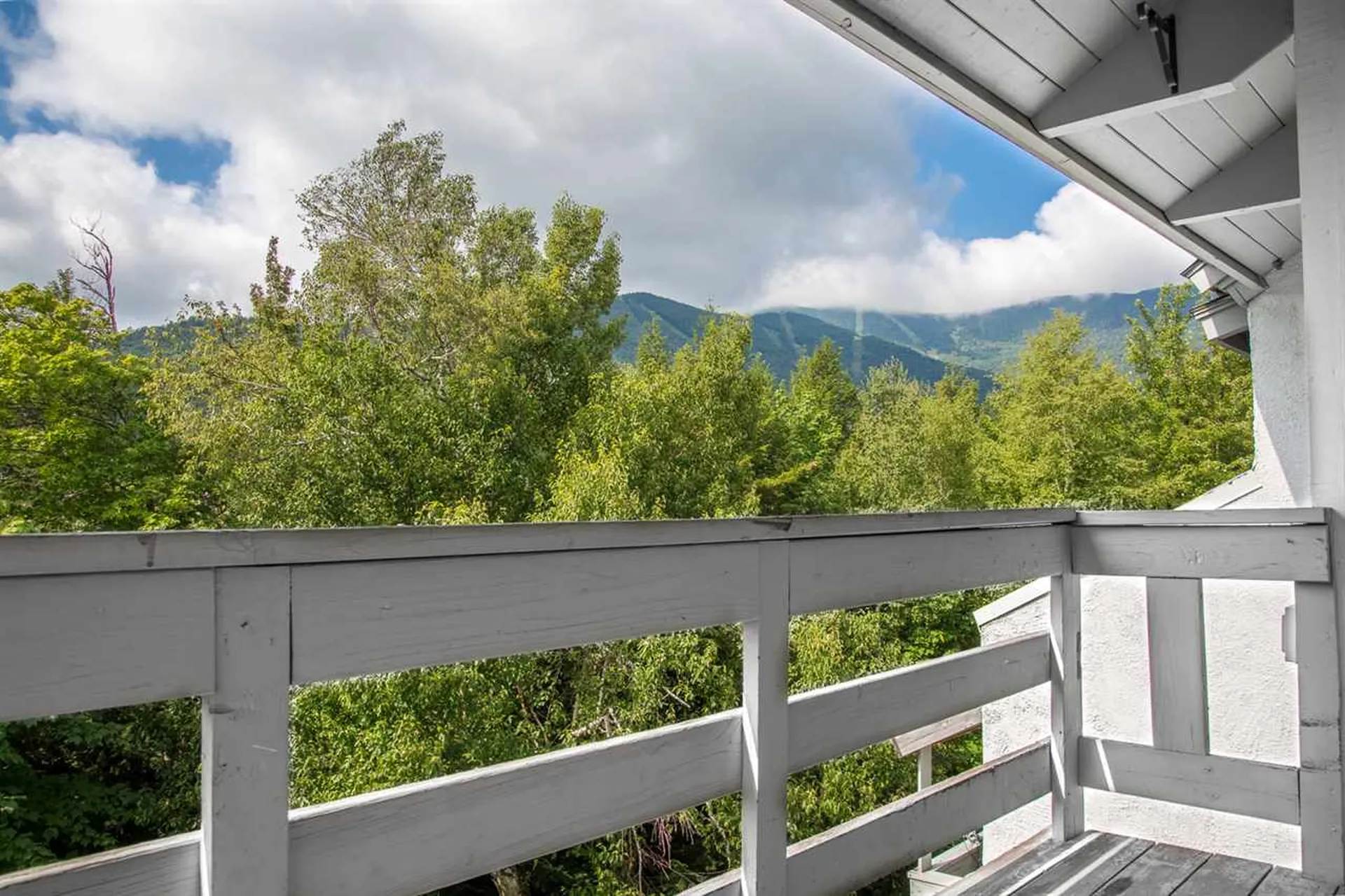 102 Upper Phase Road Warren VT 05674