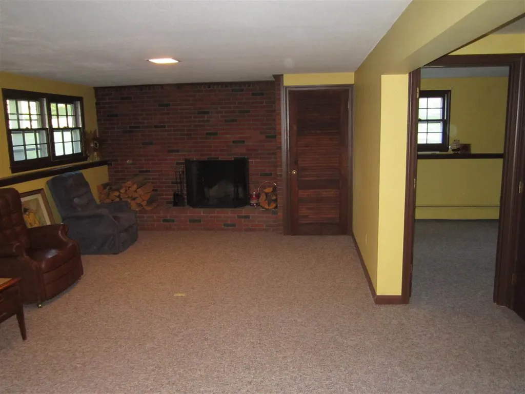 73 Gould Road New London NH 03257