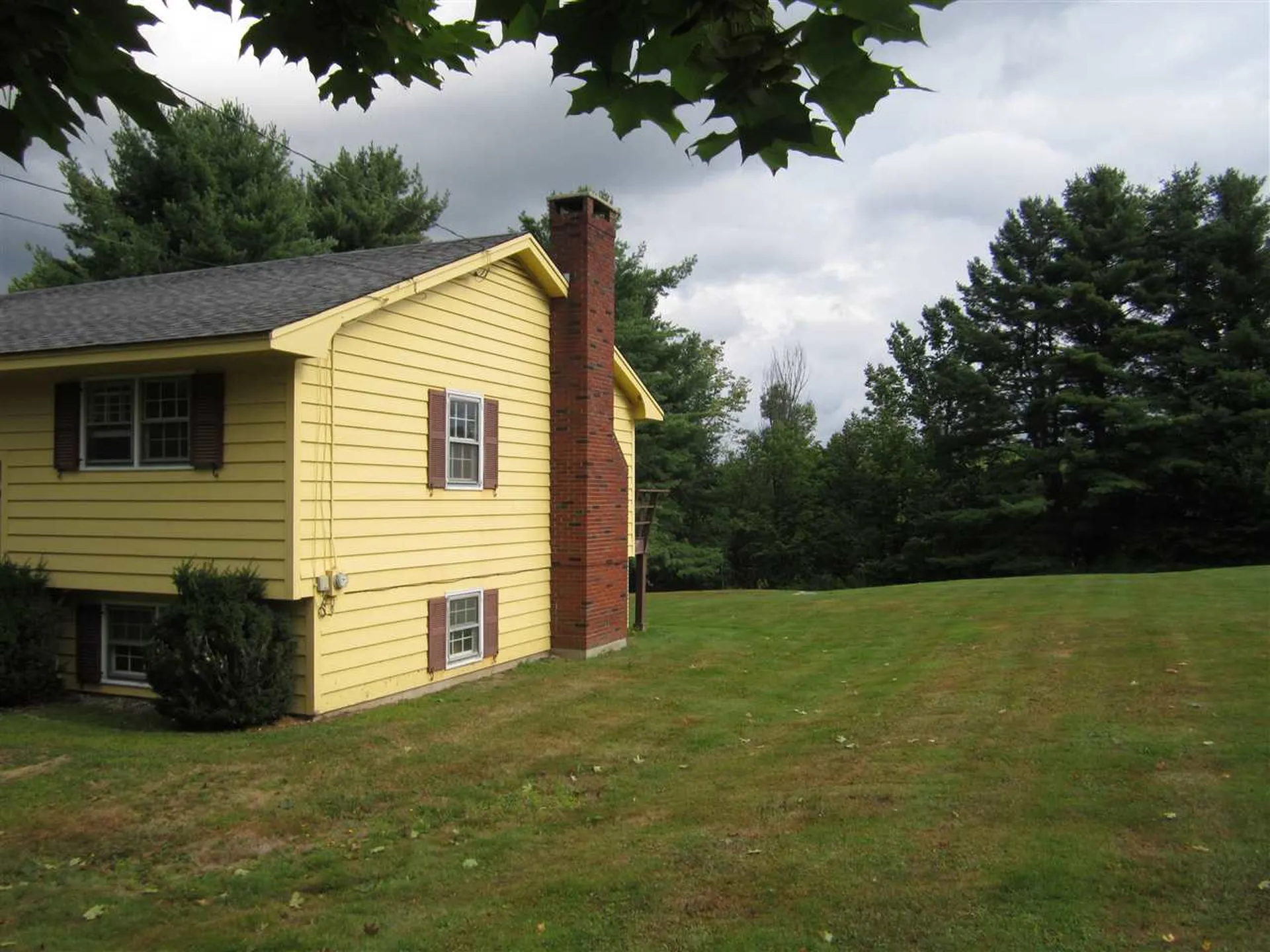 73 Gould Road New London NH 03257