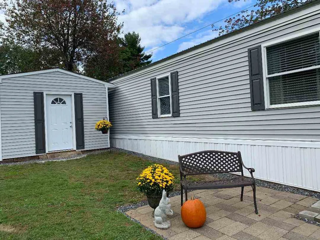 87 Crystal Springs Way Somersworth NH 03878