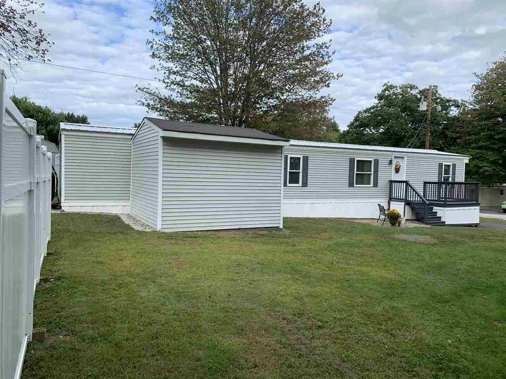 87 Crystal Springs Way Somersworth NH 03878