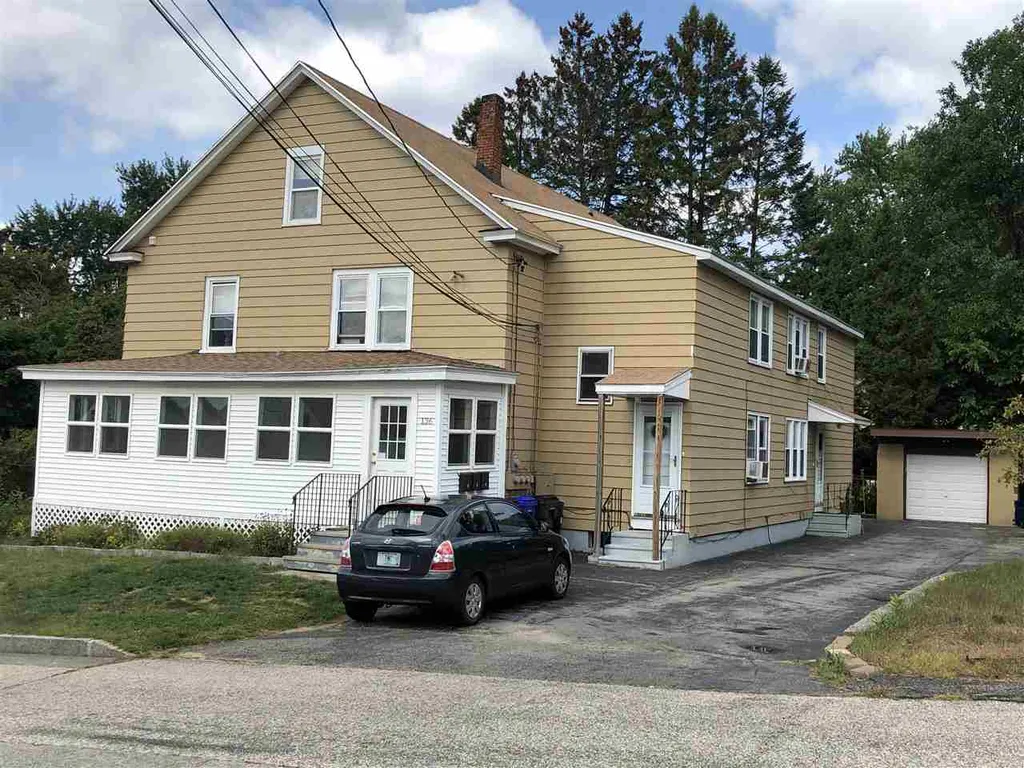 136 Oakdale Avenue Manchester NH 03103