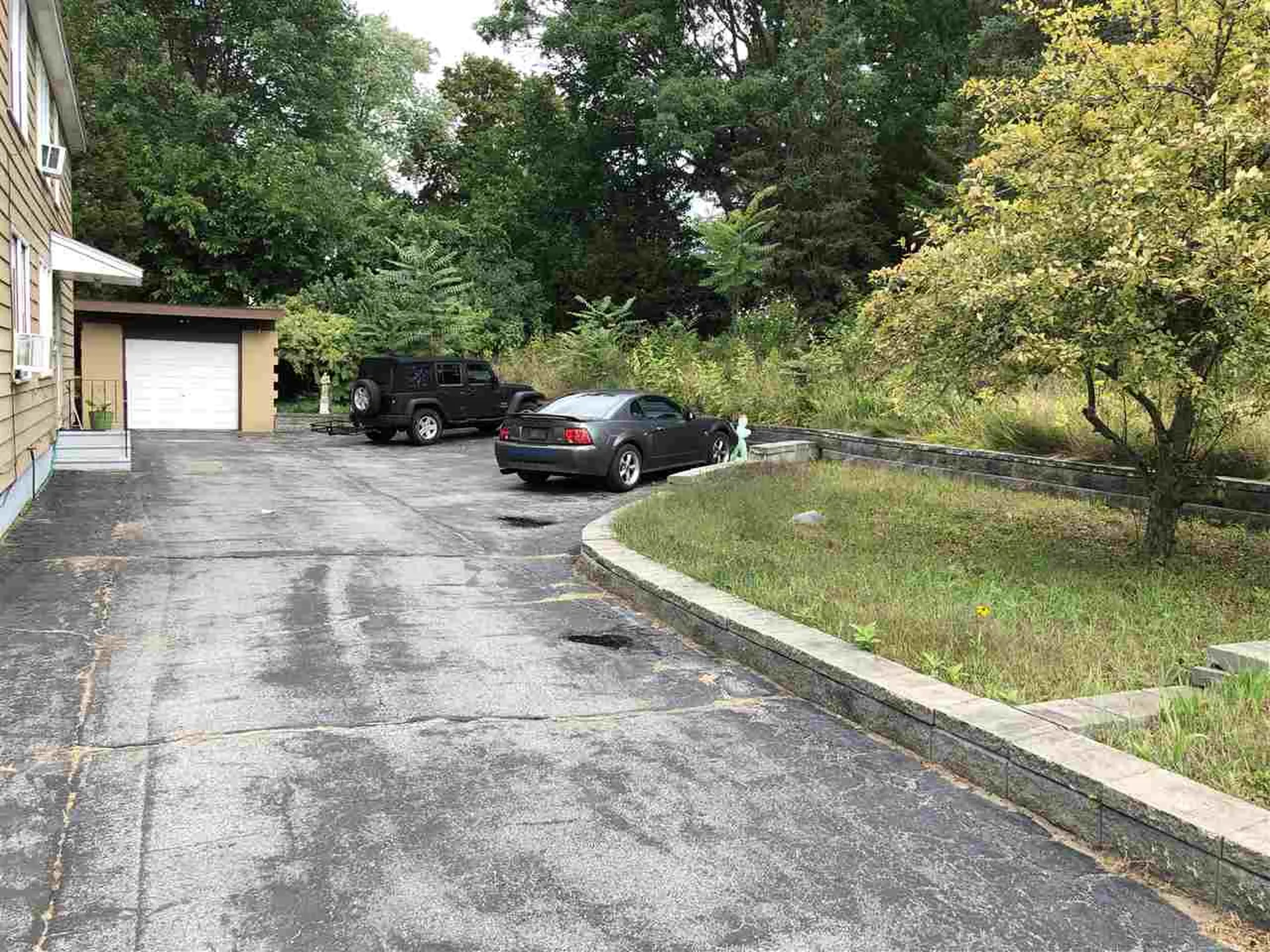 136 Oakdale Avenue Manchester NH 03103
