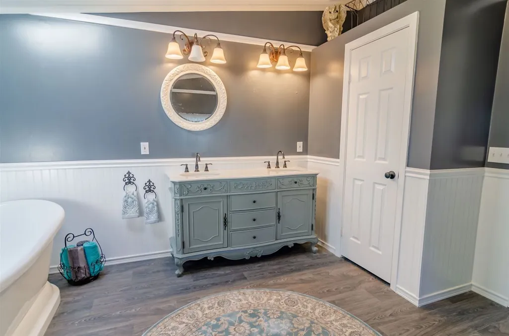 38 Dianne Street Nashua NH 03062
