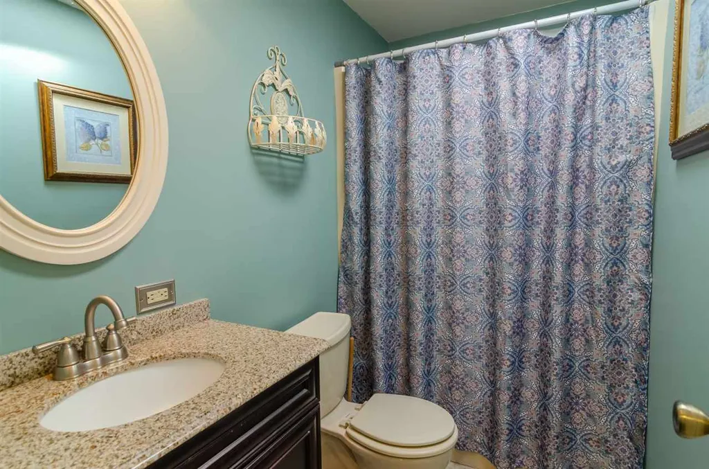 38 Dianne Street Nashua NH 03062