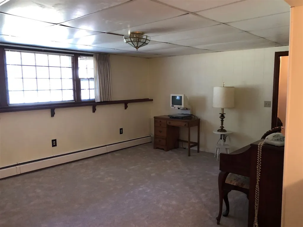 18 Deerhaven Drive Nashua NH 03064
