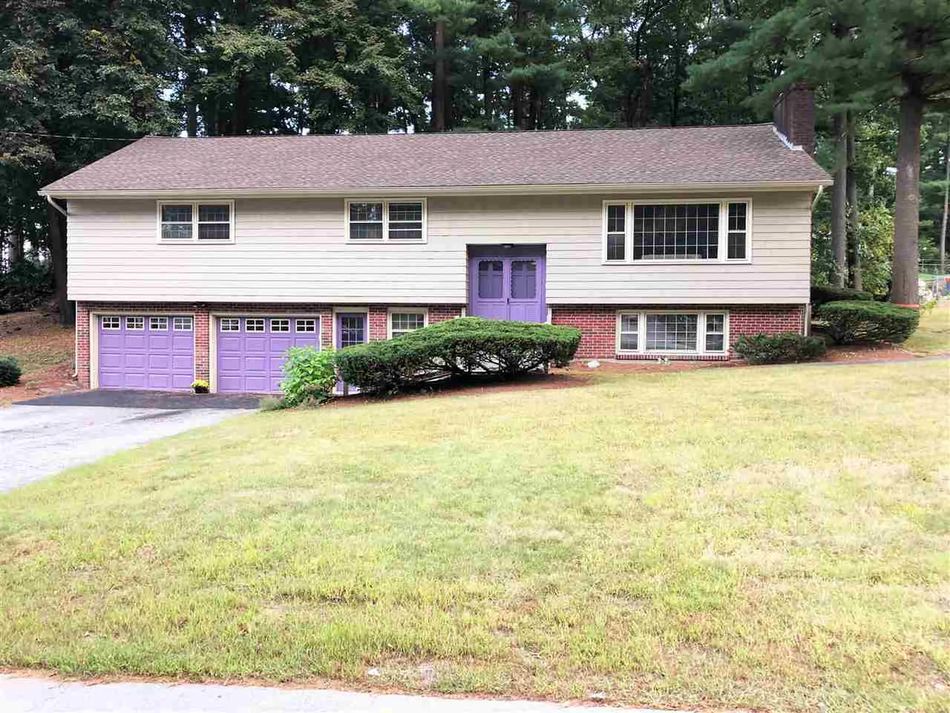 18 Deerhaven Drive Nashua NH 03064